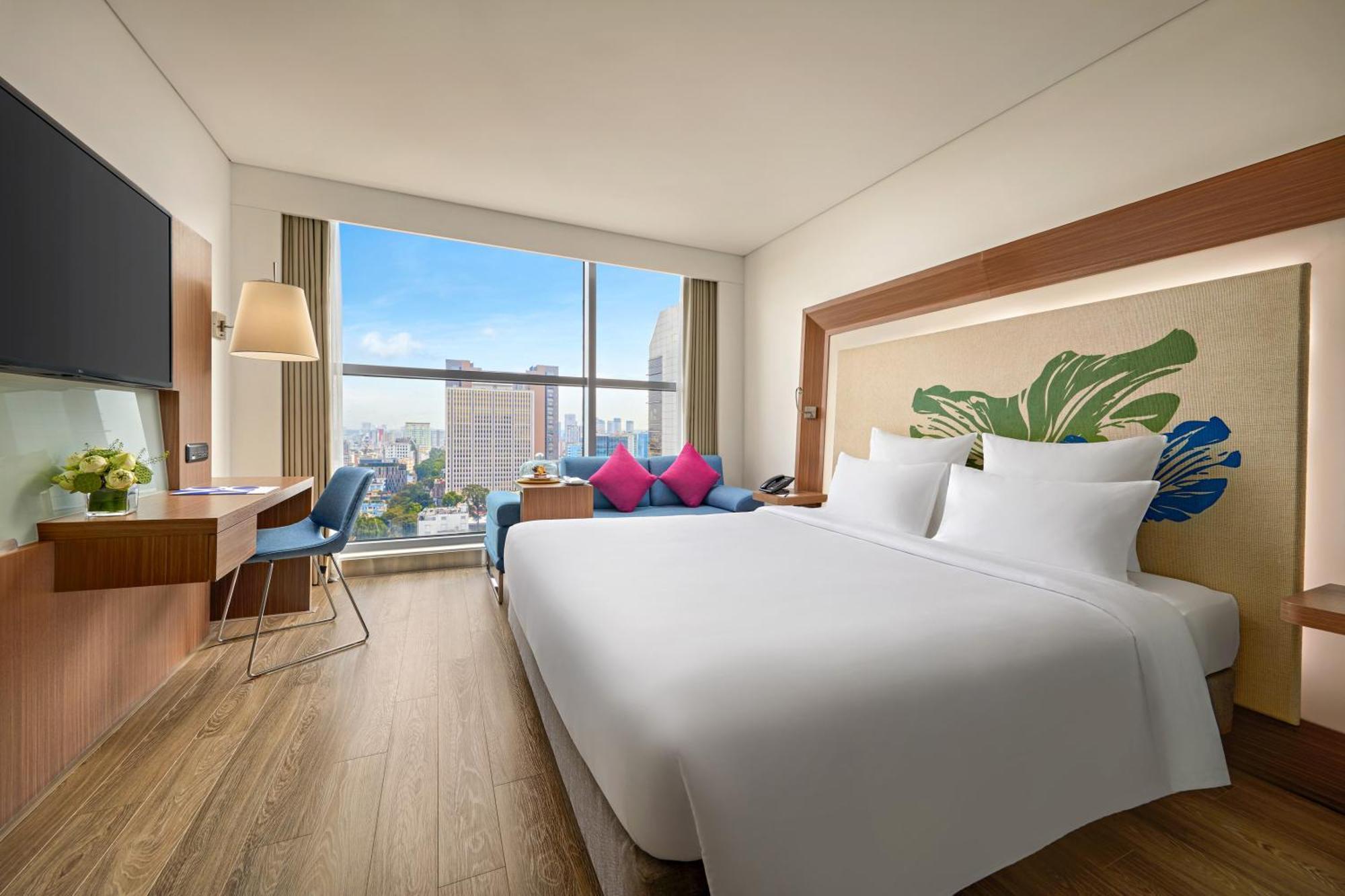 Novotel Saigon Centre - Valentine Package Offer Available Hô Chi Minh-Ville